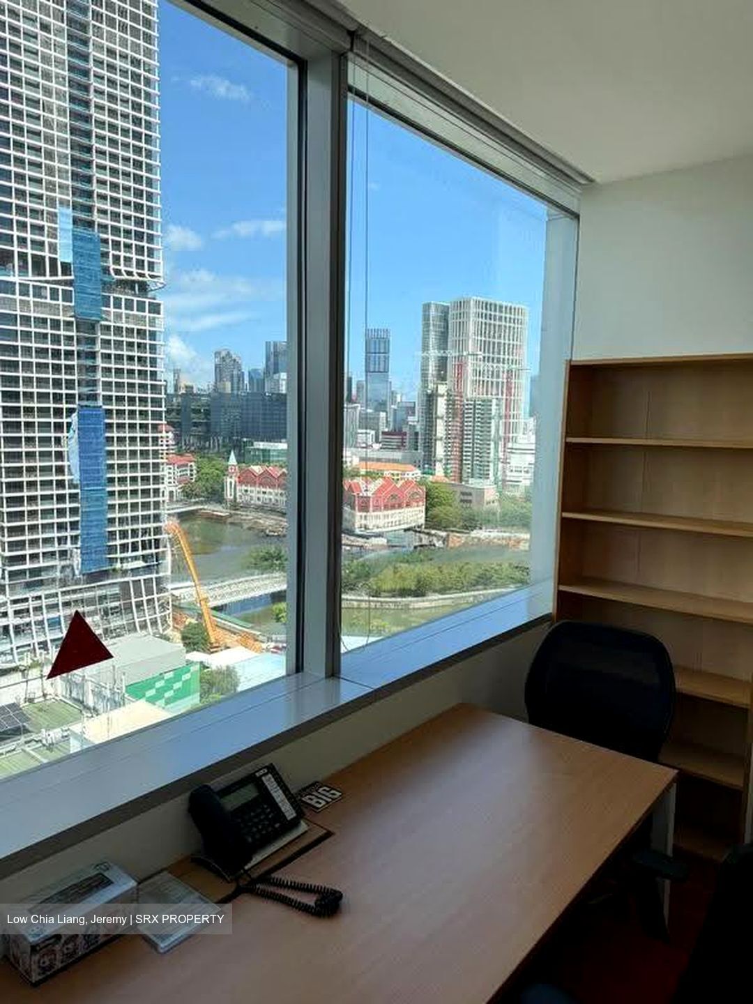 UE Square (D9), Office #609004831